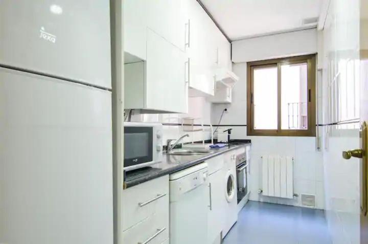 Bright & Spacious- City Center- 2Rooms-2Bathrooms Мадрид Екстериор снимка