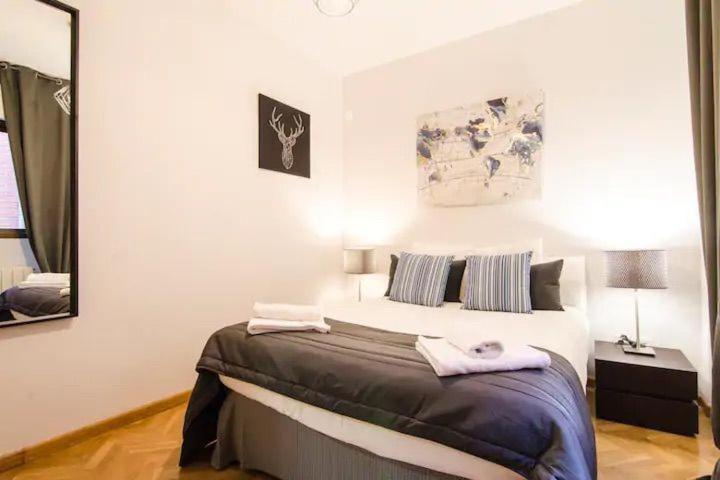 Bright & Spacious- City Center- 2Rooms-2Bathrooms Мадрид Екстериор снимка